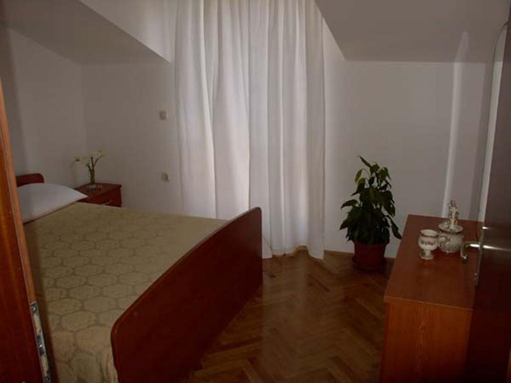 Apartments Vini And Ivana Sućuraj Oda fotoğraf