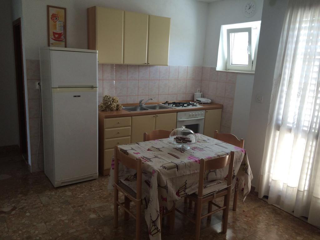 Apartments Vini And Ivana Sućuraj Dış mekan fotoğraf