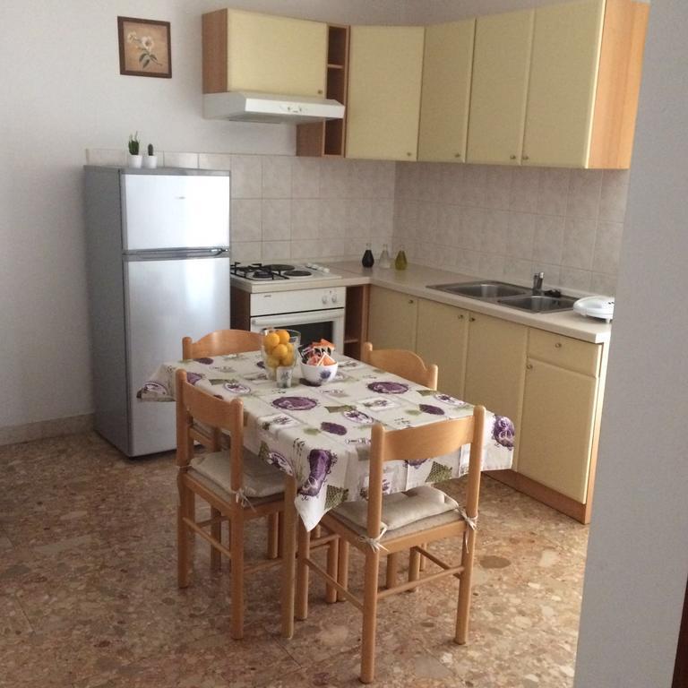 Apartments Vini And Ivana Sućuraj Dış mekan fotoğraf